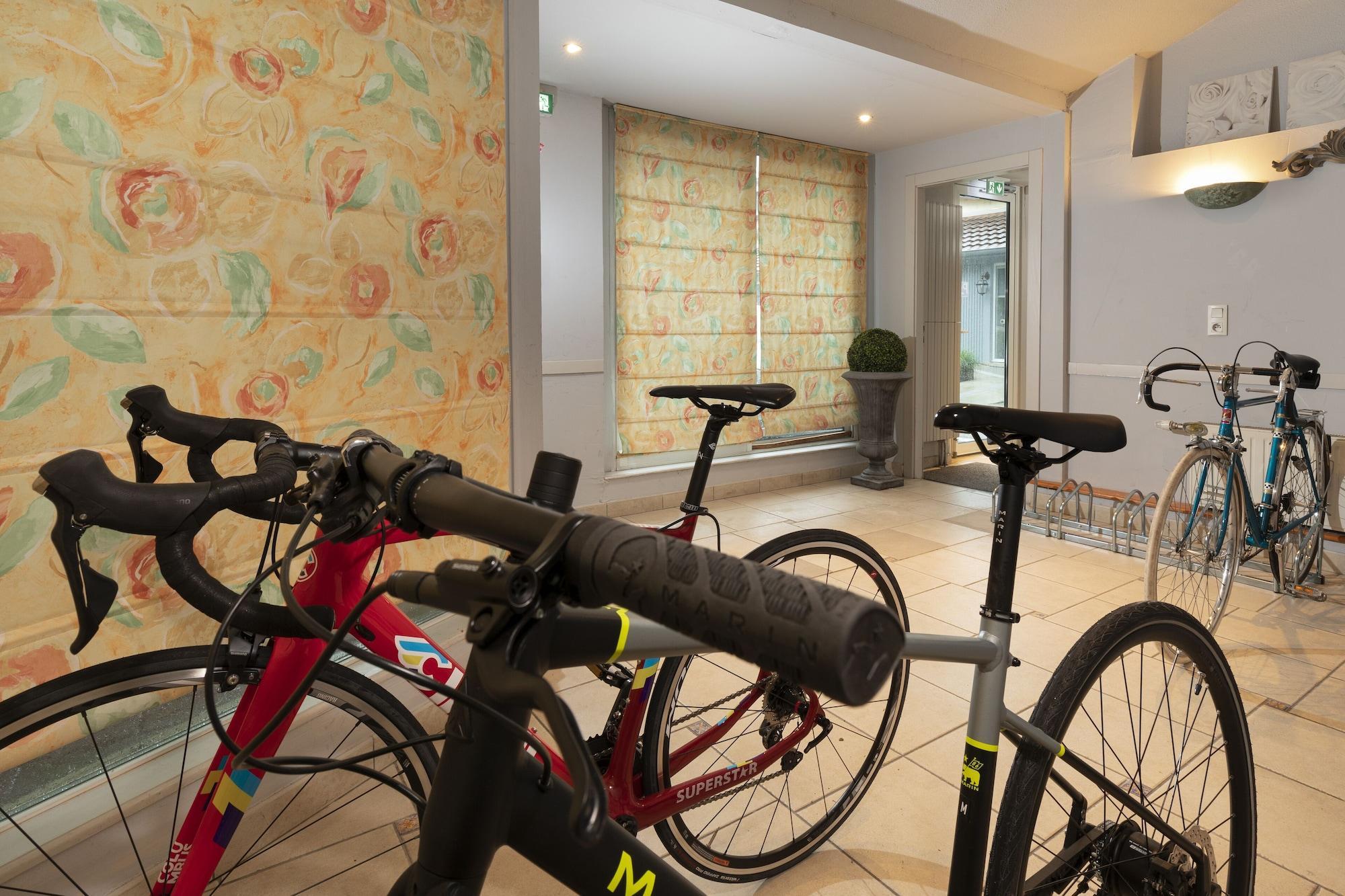 The Originals Boutique, Hotel De La Balance, Montbéliard المظهر الخارجي الصورة