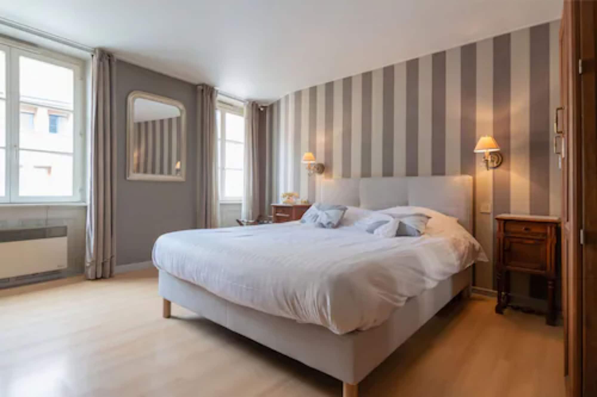 The Originals Boutique, Hotel De La Balance, Montbéliard المظهر الخارجي الصورة