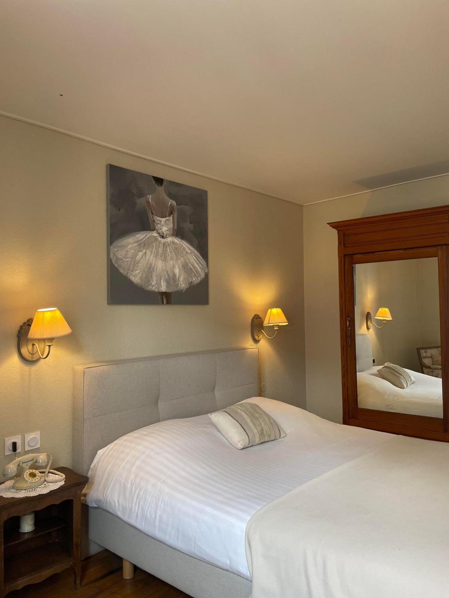 The Originals Boutique, Hotel De La Balance, Montbéliard المظهر الخارجي الصورة