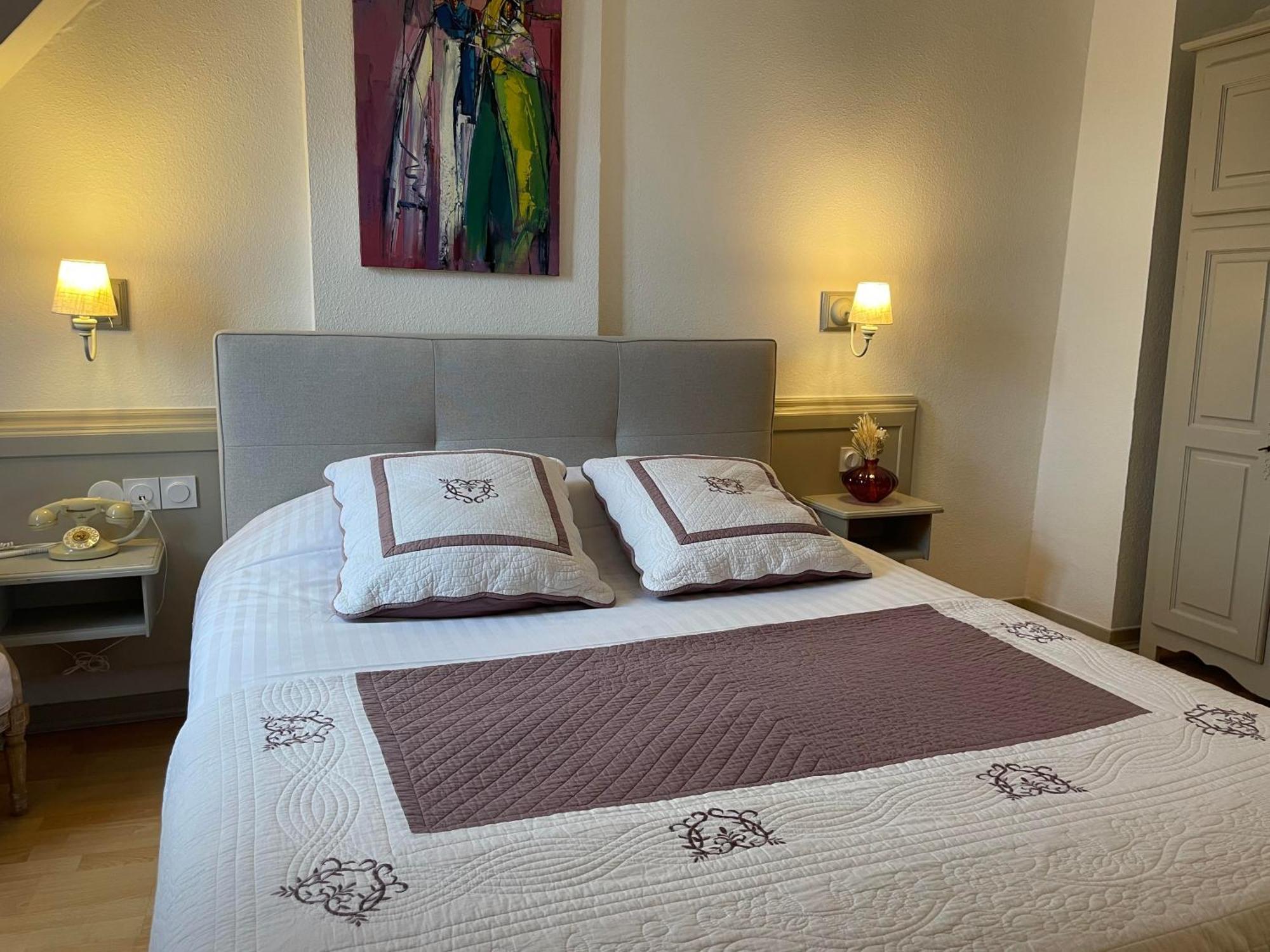 The Originals Boutique, Hotel De La Balance, Montbéliard المظهر الخارجي الصورة